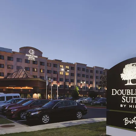 Doubletree Suites By Hilton Bentonville-3