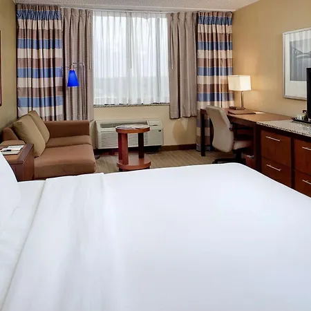Doubletree By Hilton St. Louis At Westport-3
