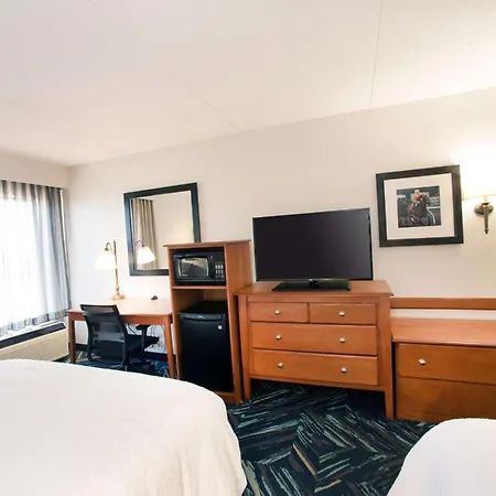 Hampton Inn Clarksville-3