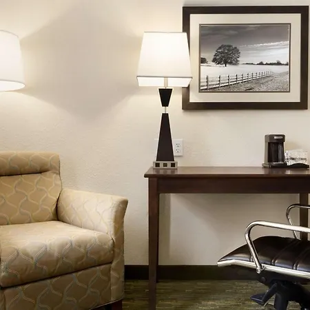 Hampton Inn Dover-3