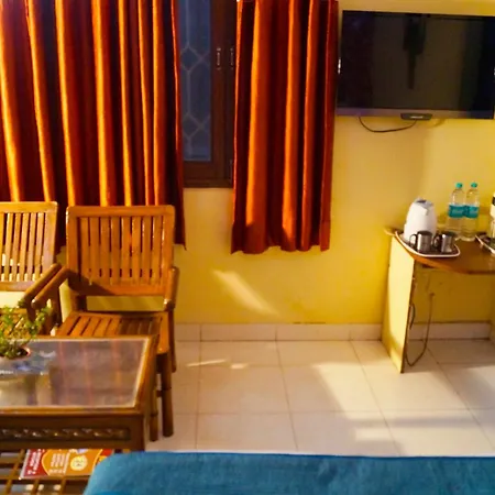 Hotel Maharaja Continental - 5 Mints Walk From New Delhi Railways Station-3