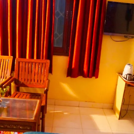 Hotel Maharaja Continental - 5 Mints Walk From New Delhi Railways Station-2