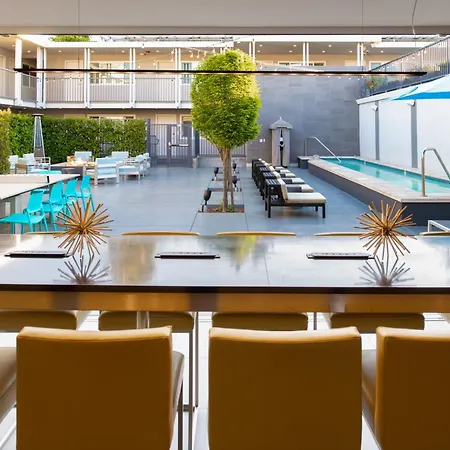 Hotel Lucent-2