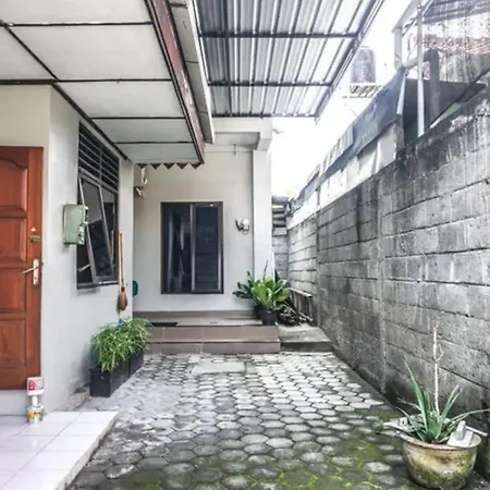 Reddoorz At Berlian Homestay Malioboro Yogyakarta-2