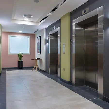 Hampton By Hilton Doha Old Town-3