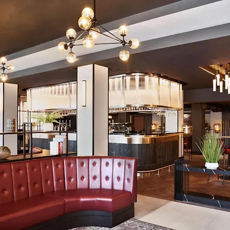 Radisson Red London Heathrow-2
