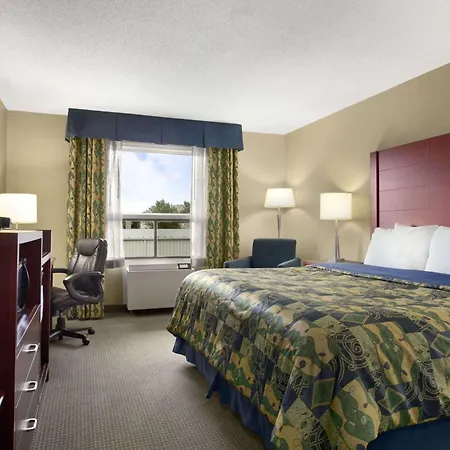 Travelodge By Wyndham Oshawa Whitby-2