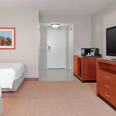 Hilton Garden Inn Independence-3
