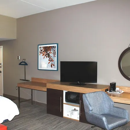 Hampton Inn Forsyth-2
