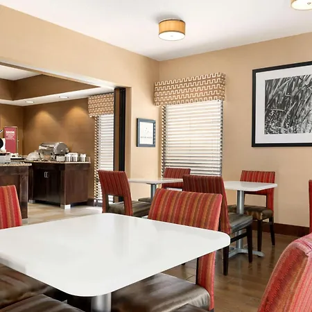 Hampton Inn Lawrence-2