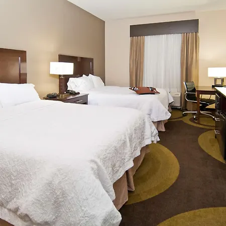 Hampton Inn Maumelle-2