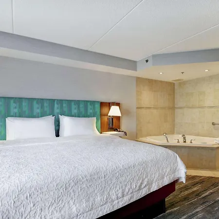 Hampton Inn & Suites Guelph-2