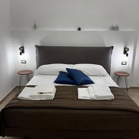 Dimora Dei Decumani - Centro Storico Di Napoli-3