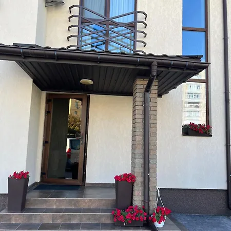 Holiday House-2