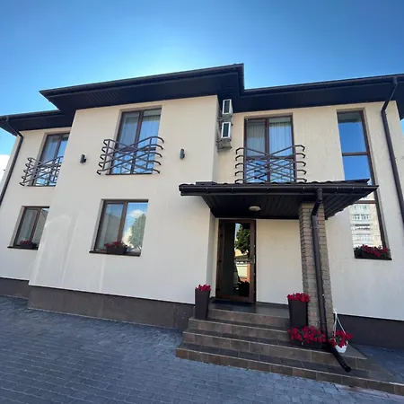 Holiday House-3