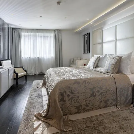 Hotel 9-2
