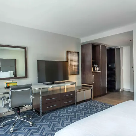 Hilton Garden Inn Foxborough Patriot Place-3