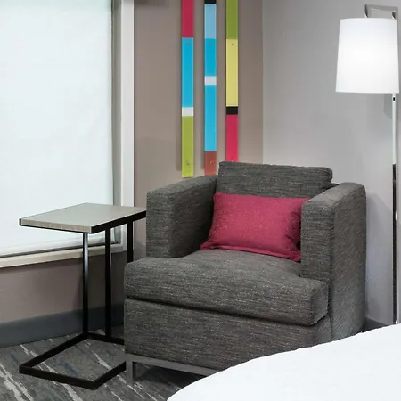 Hampton Inn & Suites Chicago North Shore-2