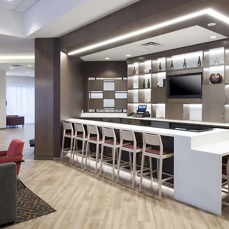 Hampton Inn & Suites Phoenix Downtown-3