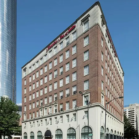 Hampton Inn & Suites Atlanta-Downtown-2