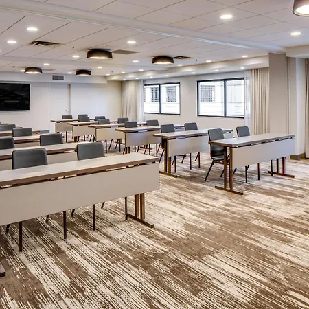 Doubletree By Hilton Hotel & Suites Jersey City-3