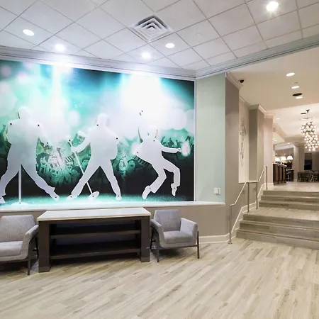 Hampton Inn & Suites Memphis-Beale Street-3