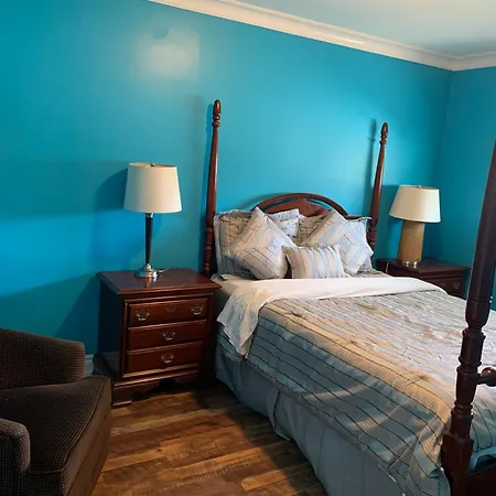 Niagara Falls Motor Lodge-3