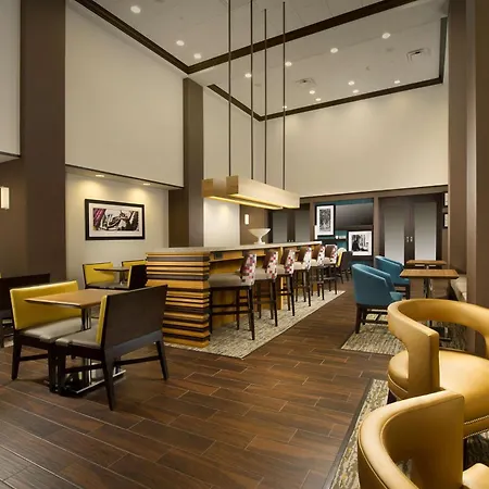 Hampton Inn & Suites Syracuse/Carrier Circle-3