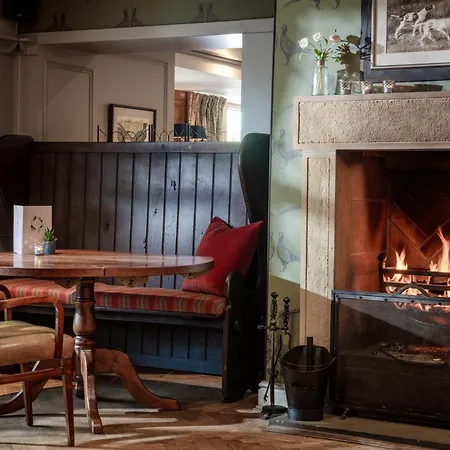 The Millstone, Mellor-2