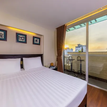 Centre Point Hanoi Hotel-3