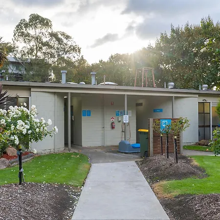 Nrma Bairnsdale Riverside Holiday Park-2