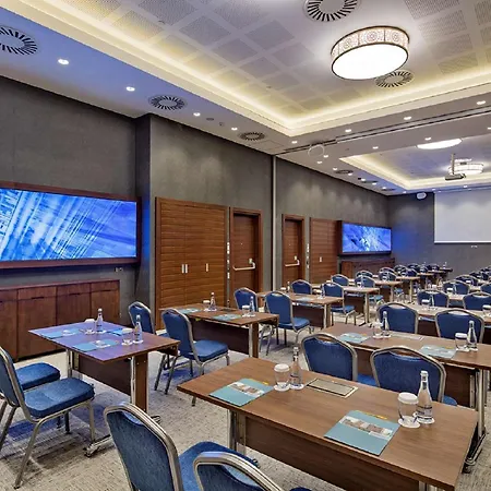Hilton Garden Inn Izmir Bayrakli-2