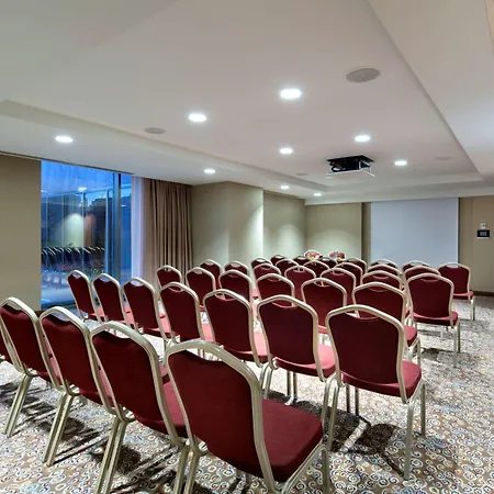Hilton Garden Inn Istanbul Beylikduzu-3