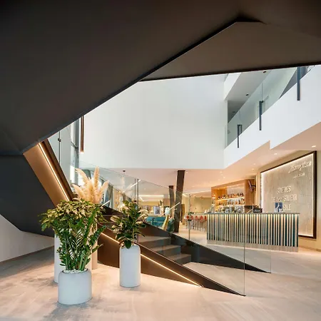 Hampton By Hilton Alcobendas Madrid-3
