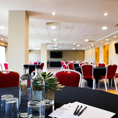 Doubletree By Hilton Milton Keynes-2