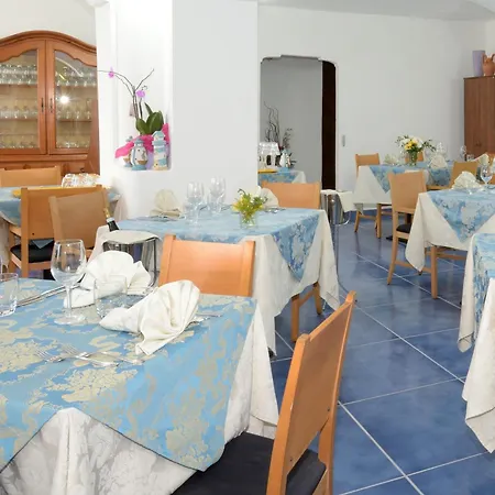 Hotel La Ninfea-2