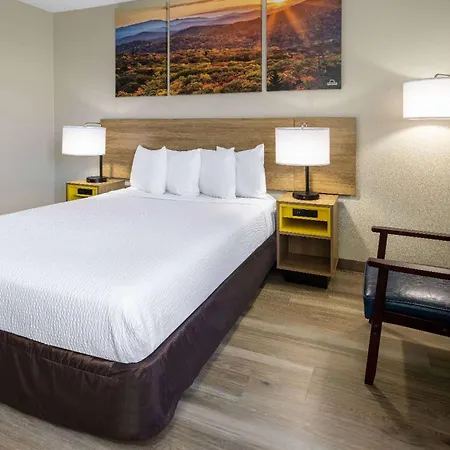 Days Inn By Wyndham Winchester-3