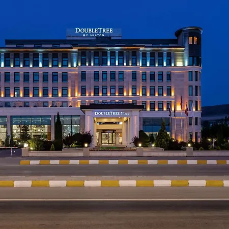Doubletree By Hilton Van-3