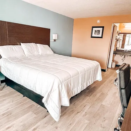 Laker Inn-2