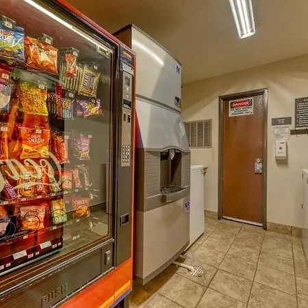 Super 8 By Wyndham Alamosa-2
