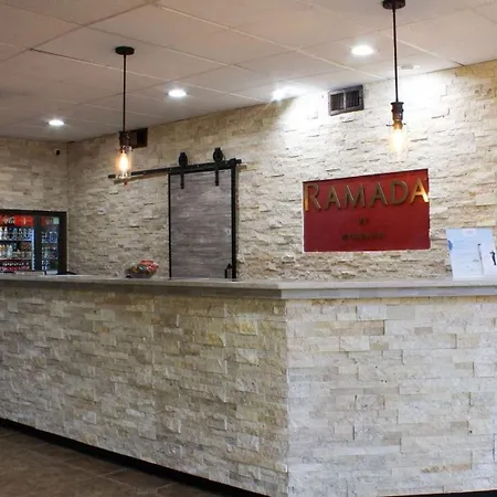 Ramada By Wyndham North Platte-3