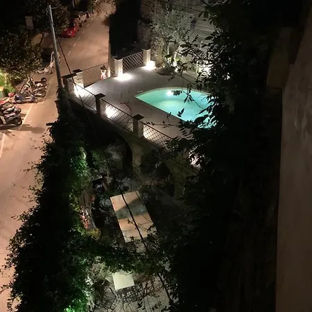 Bar Vitelli Charming Suites-3