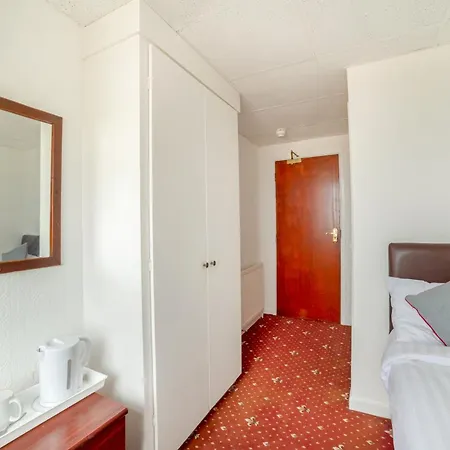 Hotel Blue Ocean - New Management - Check In Until 3Am-3