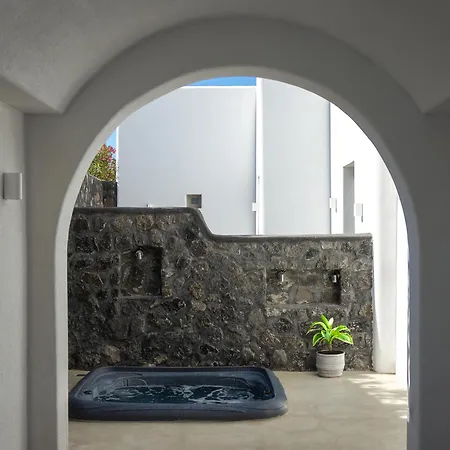 Danae Suites Santorini-3