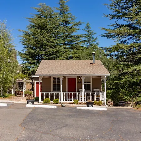 Prescott Pines Inn-2