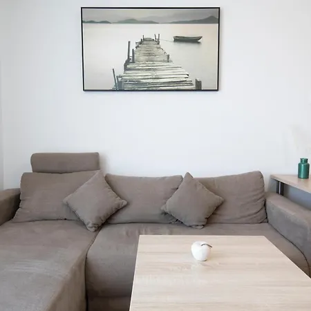 Smart & Stay Aparthotel Saarlouis Lisdorf - Self-Check-In - Free Parking-3