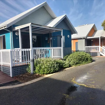 Mandurah Ocean Marina Chalets-2