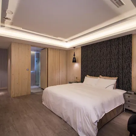 U-Her Hotel-2
