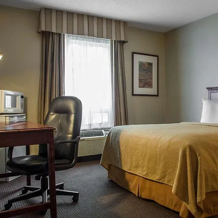 Quality Hotel & Suites Woodstock-2