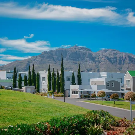 Protea Hotel By Marriott Stellenbosch & Conference Centre-2